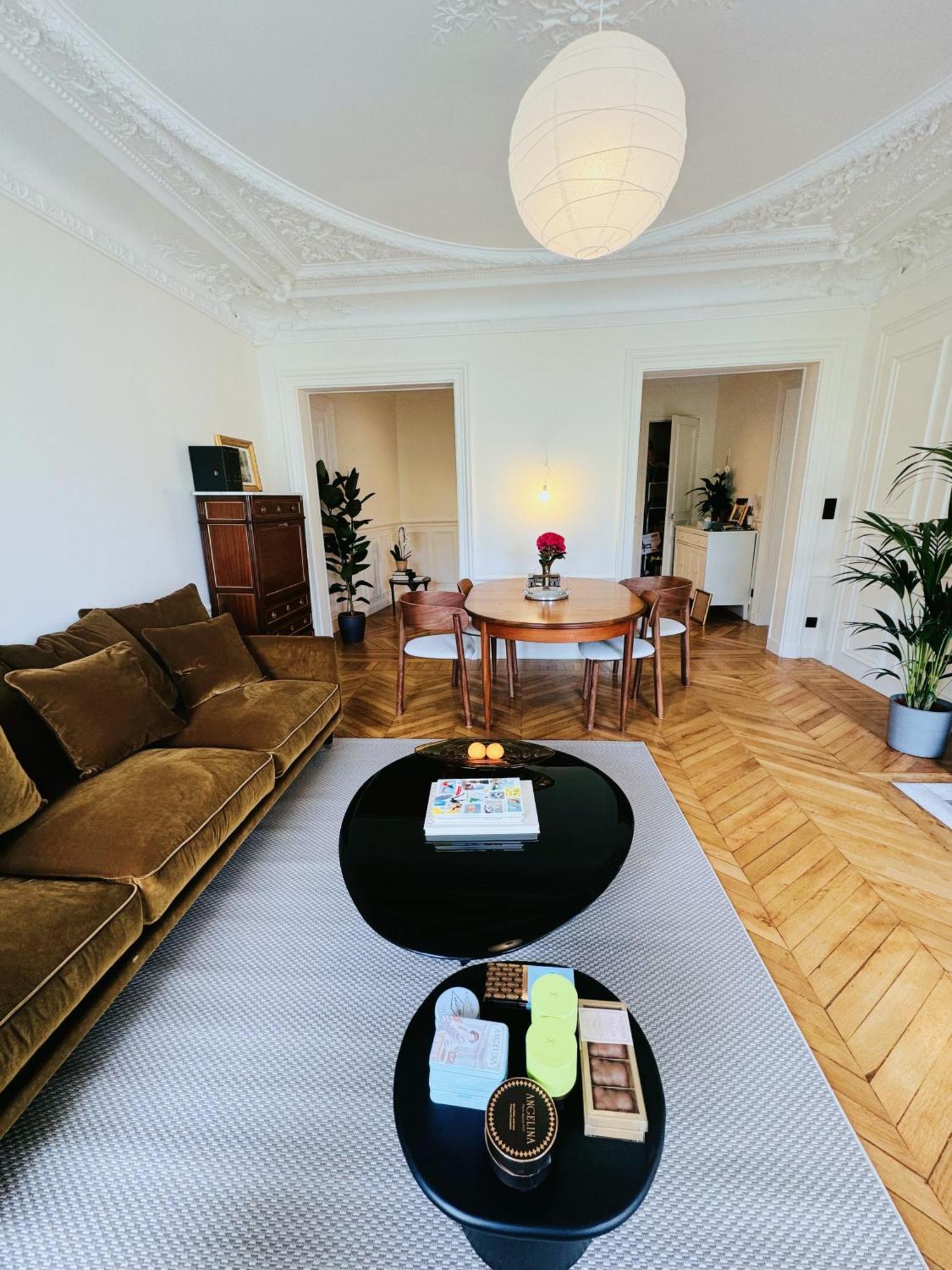 3 Bedrooms In Marais * Paris